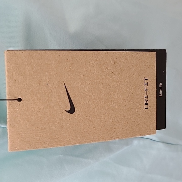 *NWT* NIKE Women's Training Tank Light Green, size XL - Picture 5 of 7